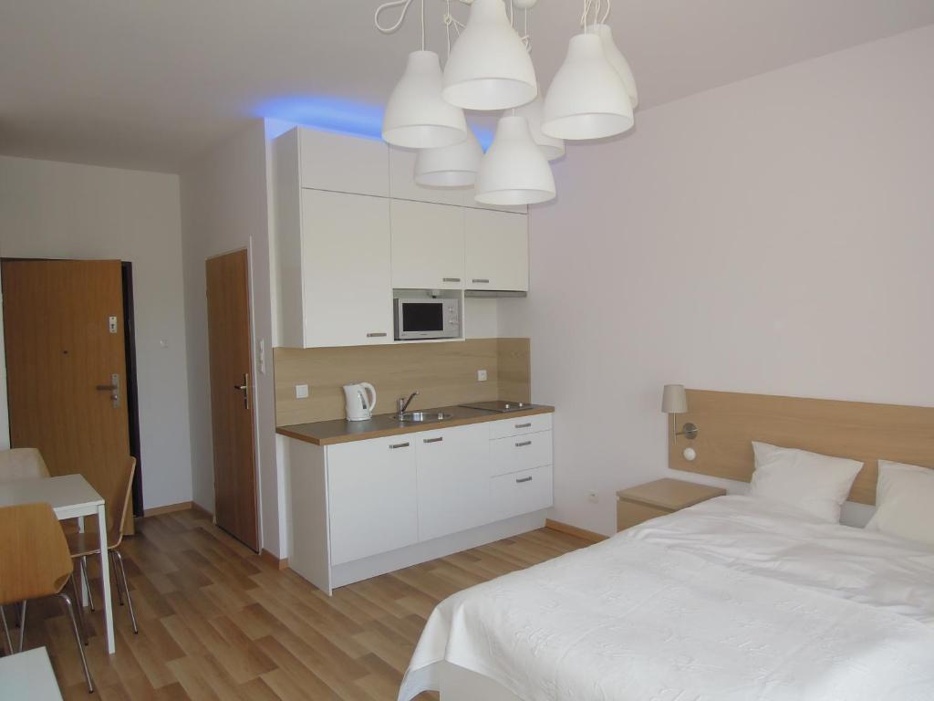 Apartamenty Karawela - Nadmorski Dwor Gdańsk Szoba fotó