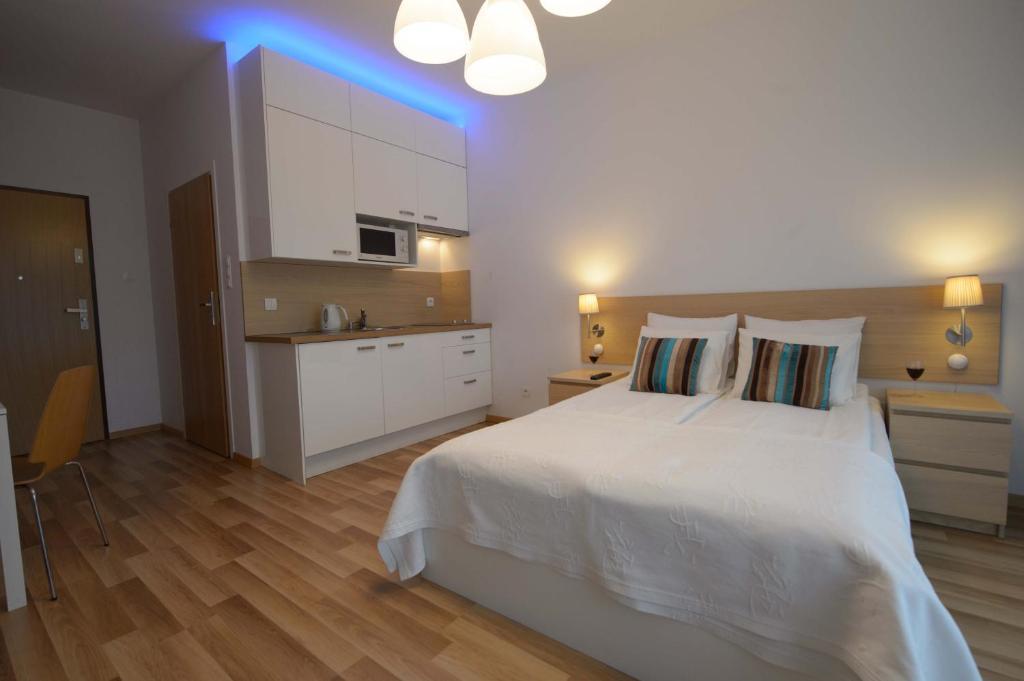 Apartamenty Karawela - Nadmorski Dwor Gdańsk Szoba fotó