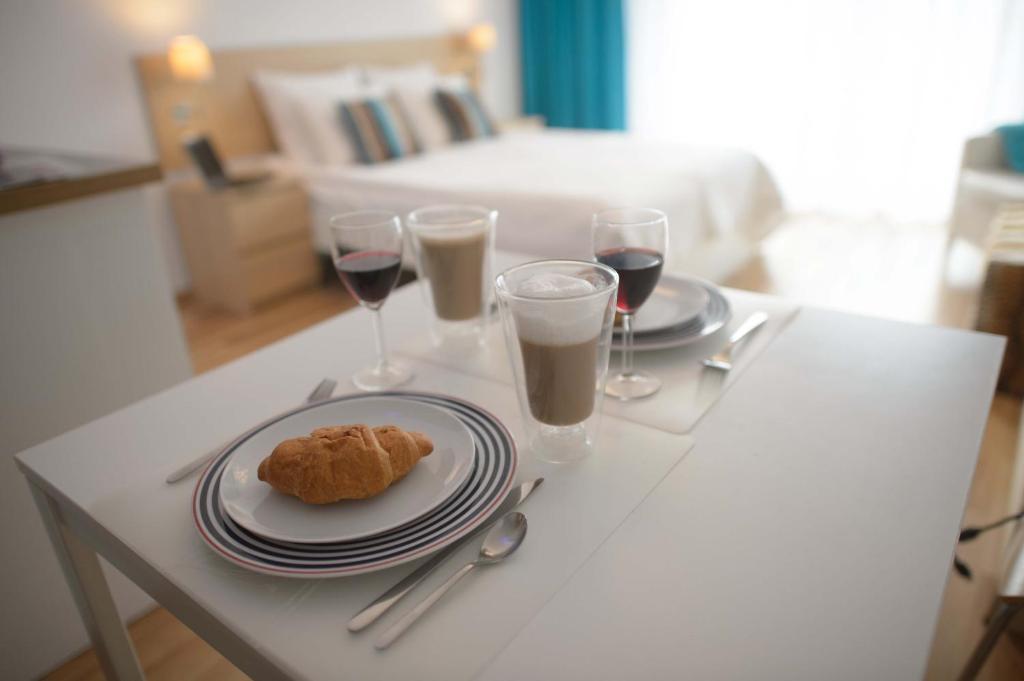 Apartamenty Karawela - Nadmorski Dwor Gdańsk Szoba fotó